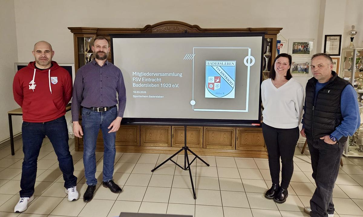 Neuer Vorstand (von links): Mathias Franke (2. Vorsitzender), Steffen Kassik (1. Vorsitzender), Daniela Freise (Kassenwartin), Marcus Häusler (Schriftführer)